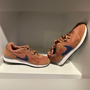 Nike Venture Runner Mineral Clay Mystic Navy CK2944 203 Men’s Size 9